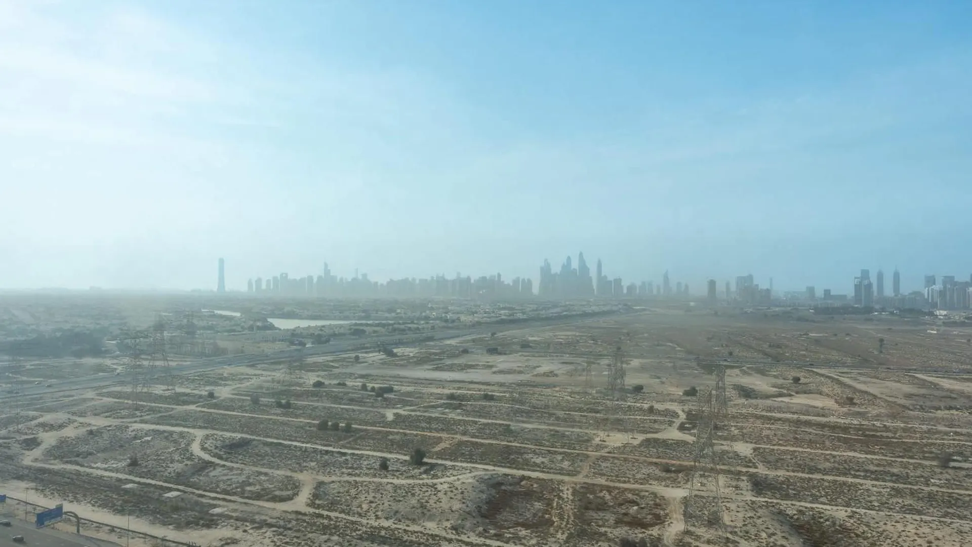 Sophisticated 1 Bedroom Apartment In Bloom Tower B Dubai 0*,